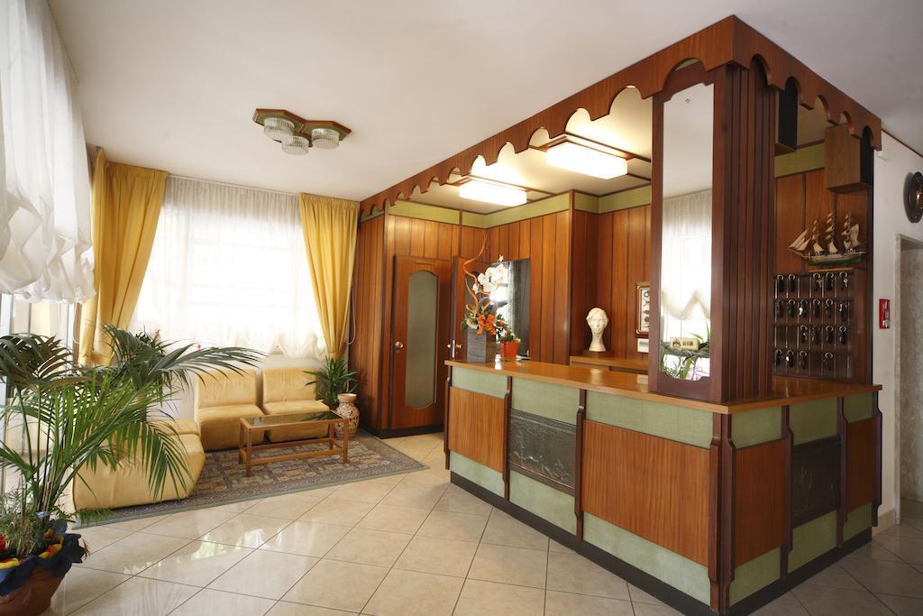 Hotel Devon Rooms & Breakfast Cesenatico Εξωτερικό φωτογραφία