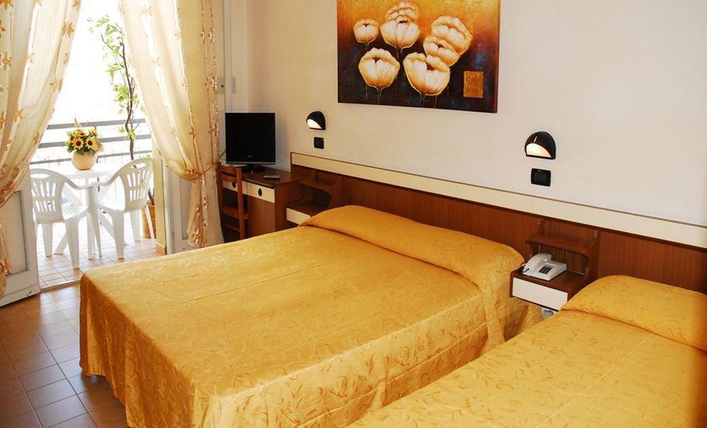 Hotel Devon Rooms & Breakfast Cesenatico Εξωτερικό φωτογραφία